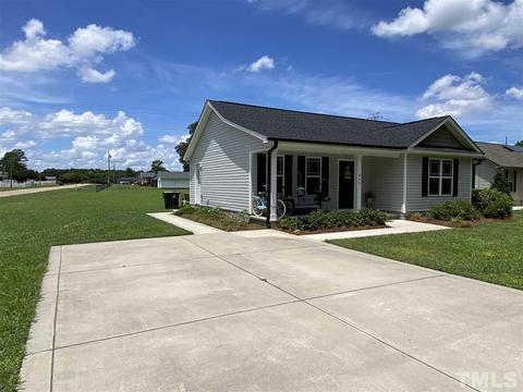 953 Butler Dr, Erwin, NC 28339 photo 3