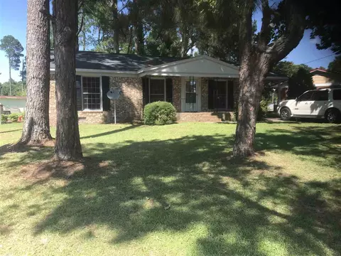 300 Saint St, Dunn, NC 28334 photo 2