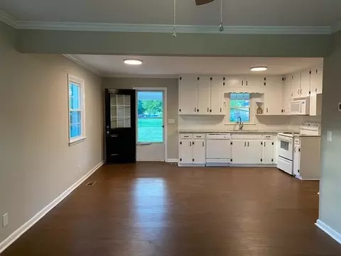 407 E Pearsall St, Dunn, NC 28334 photo 5