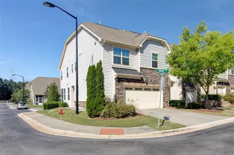 8 Dinara Dr, Durham, NC 27705 photo 1