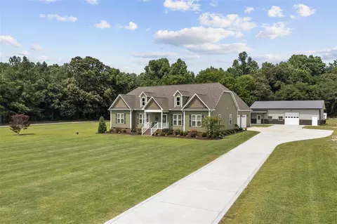 2501 Ashe Ave, Dunn, NC 28334 photo 1