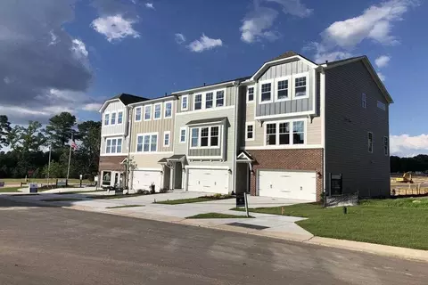 1033 Falling Rock Pl, Durham, NC 27703 photo 2