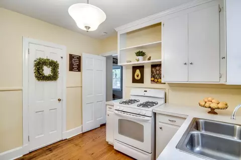 2213 Guess Rd, Durham, NC 27705 photo 10