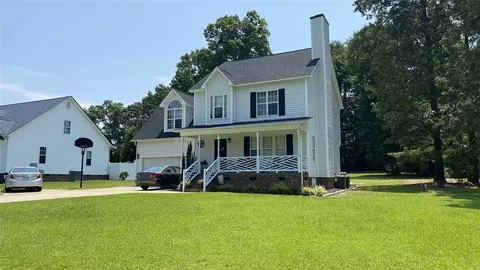 141 Leach Dr, Garner, NC 27529 photo 2
