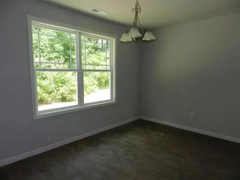 85 Mill Stream Dr, Selma, NC 27576 photo 4