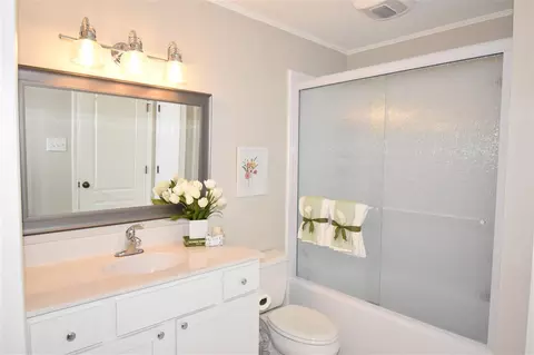 401 E Millbrook Rd, Raleigh, NC 27609 photo 20