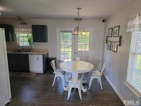 1561 Ella Ln, Stem, NC 27581 photo 2