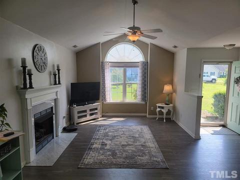 1561 Ella Ln, Stem, NC 27581 photo 3