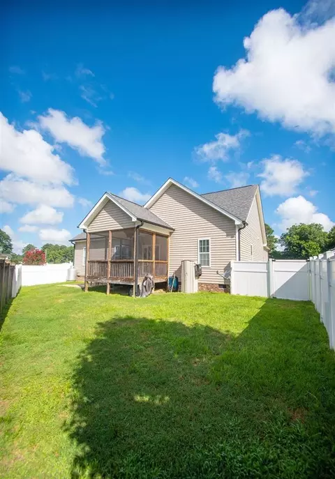 904 Willow Leaf Ct, Dunn, NC 28334 photo 24