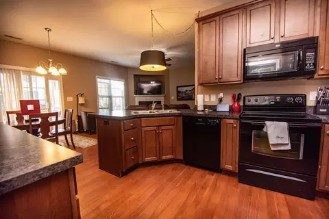 904 Willow Leaf Ct, Dunn, NC 28334 photo 7