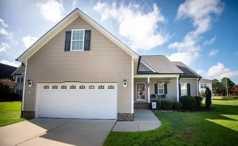 904 Willow Leaf Ct, Dunn, NC 28334 photo 1