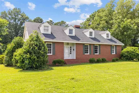 301 7th St S, Erwin, NC 28339 photo 4