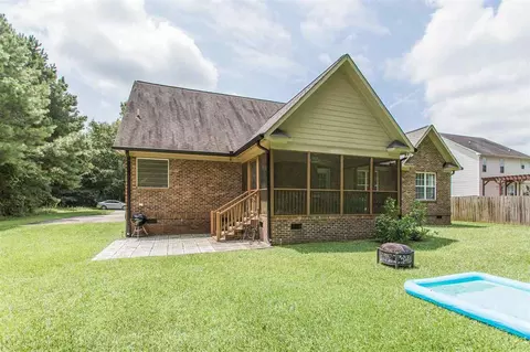1213 Dixie Dr, Selma, NC 27576 photo 4