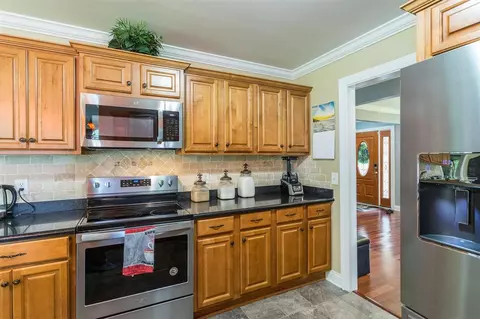 1213 Dixie Dr, Selma, NC 27576 photo 19