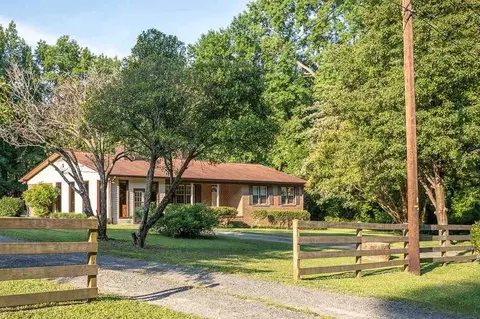 1221 Mockingbird Ln, Durham, NC 27703 photo 3