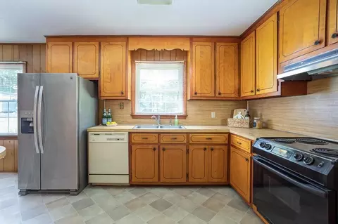1221 Mockingbird Ln, Durham, NC 27703 photo 8