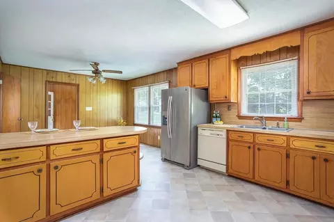 1221 Mockingbird Ln, Durham, NC 27703 photo 9
