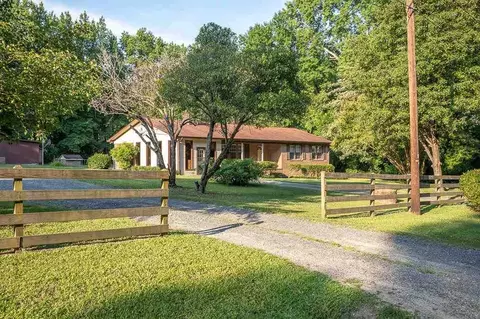 1221 Mockingbird Ln, Durham, NC 27703 photo 2