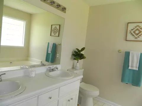 101 Phyllis Dr, Benson, NC 27504 photo 17