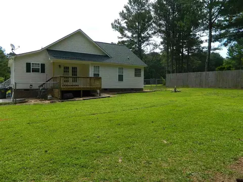 101 Phyllis Dr, Benson, NC 27504 photo 24