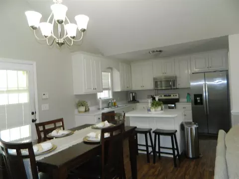 101 Phyllis Dr, Benson, NC 27504 photo 9