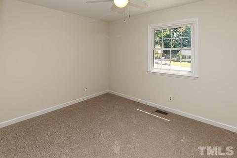 4805 Heritage Dr, Durham, NC 27712 photo 12