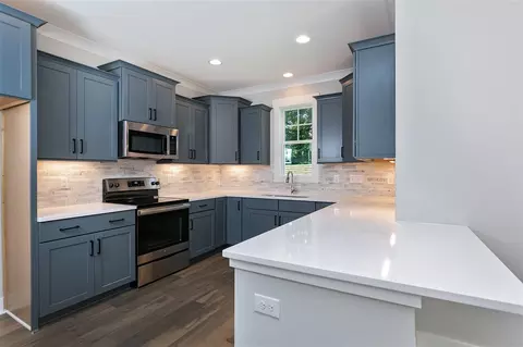 419 Como Dr, Raleigh, NC 27610 photo 10