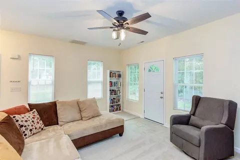 1 Moorefield Ct, Durham, NC 27705 photo 5