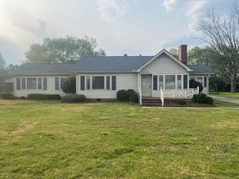 1403 N Ellis Ave, Dunn, NC 28334 photo 1