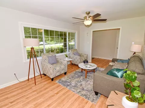 2421 Landis Dr, Durham, NC 27705 photo 4