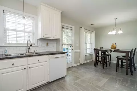 238 Bear Oak Dr, Smithfield, NC 27577 photo 8