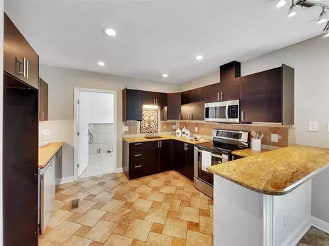 515 E Lee St, Smithfield, NC 27577 photo 11