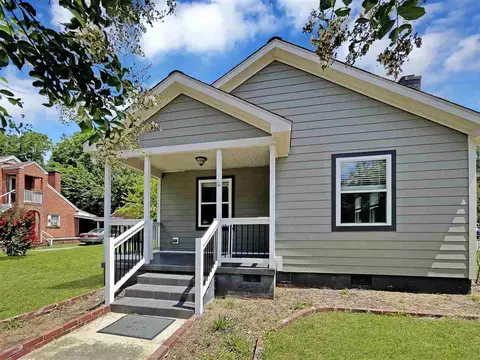 515 E Lee St, Smithfield, NC 27577 photo 2