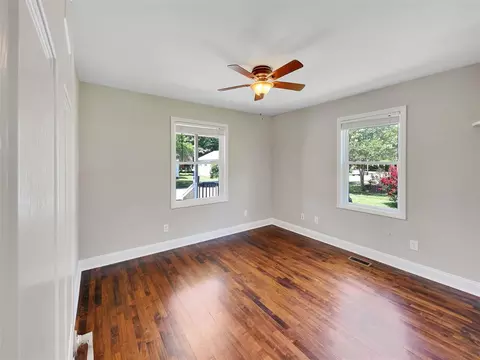 515 E Lee St, Smithfield, NC 27577 photo 25