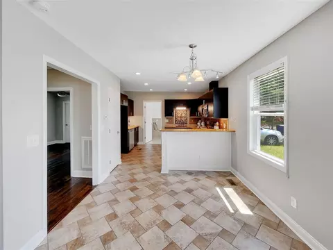 515 E Lee St, Smithfield, NC 27577 photo 9
