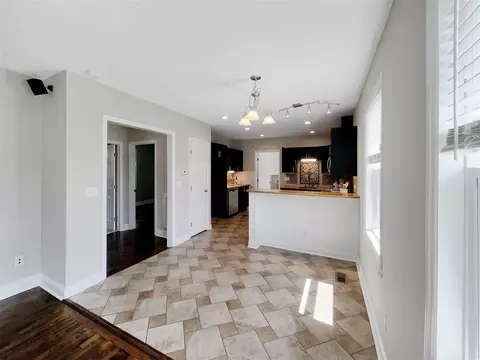 515 E Lee St, Smithfield, NC 27577 photo 8
