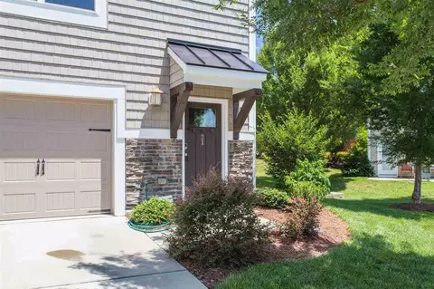 21 Prairie View Ct, Durham, NC 27703 photo 2