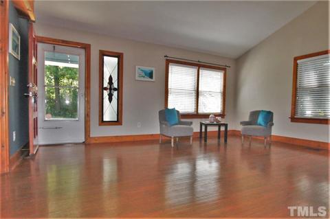 2204 Summit St, Durham, NC 27707 photo 4