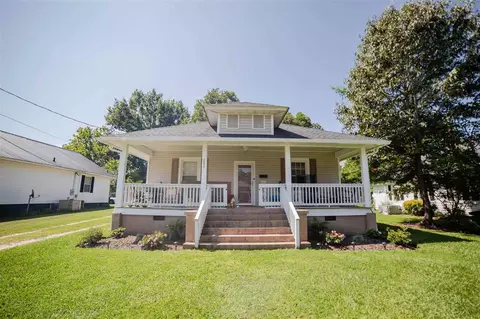 205 W E St, Erwin, NC 28339 photo 1
