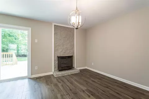 5513 Roslyn Rd, Durham, NC 27712 photo 4