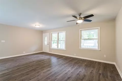 5513 Roslyn Rd, Durham, NC 27712 photo 3