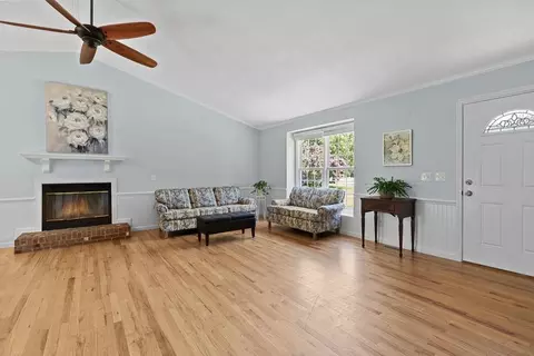13129 Callens Ln, Willow Spring, NC 27592 photo 4