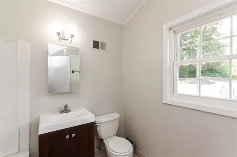 5610 Laurel Crest Dr, Durham, NC 27712 photo 9