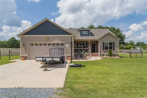 5734 Old Fairground Rd, Benson, NC 27504 photo 1