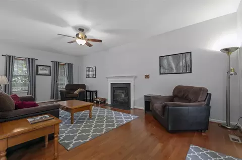 4904 Redgrass Cir, Garner, NC 27529 photo 9