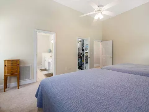 802 Oak Dr, Durham, NC 27705 photo 18
