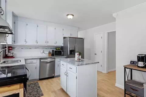 5720 Raynor Rd, Garner, NC 27529 photo 6