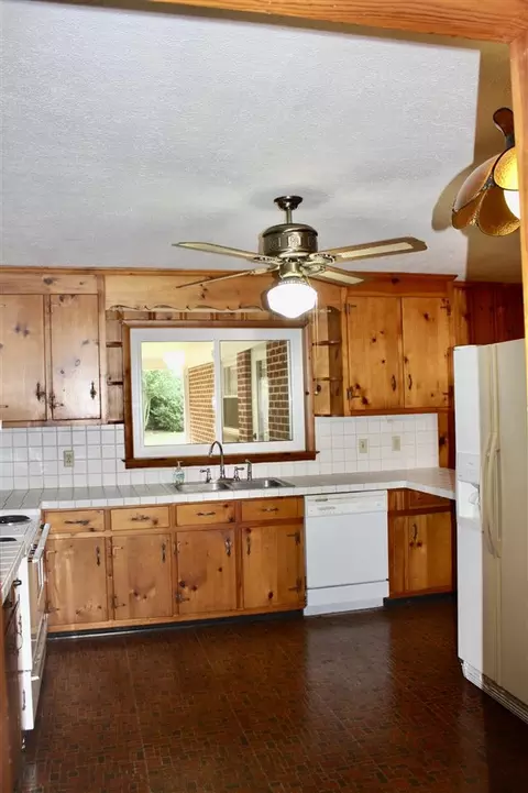 2705 Fairlawn Rd, Durham, NC 27705 photo 8