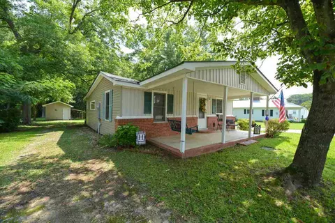 402 Wondertown Dr, Erwin, NC 28339 photo 3