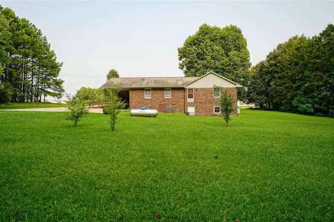 5574 Raleigh Rd, Benson, NC 27504 photo 6